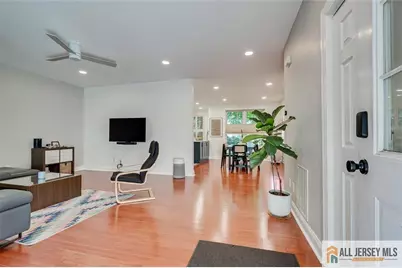 43 Franklin School Way #611, Metuchen, NJ 08840 - Photo 8