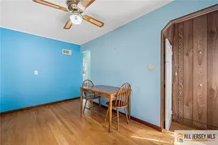 15 Chestnut St, Edison, NJ 08817 - Photo 12