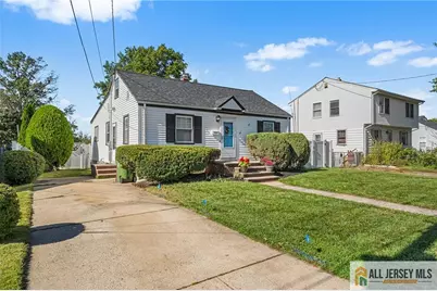 15 Chestnut Street, Edison, NJ 08817 - Photo 2
