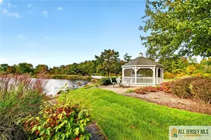 607 Waterside Blvd, Monroe Township, NJ 08831 - Photo 32