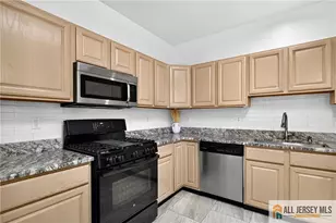 607 Waterside Blvd, Monroe Township, NJ 08831 - Photo 14