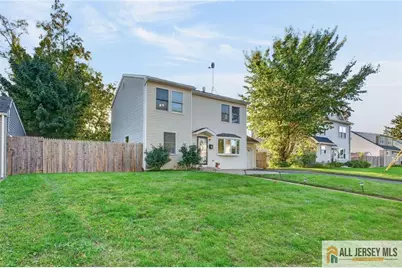 29 Windsor Drive, East Brunswick Township, NJ 08816 - Photo 4