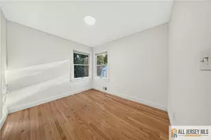29 Windsor Dr, East Brunswick Township, NJ 08816 - Photo 24