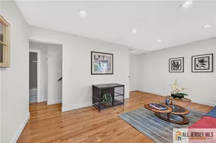 29 Windsor Dr, East Brunswick Township, NJ 08816 - Photo 12