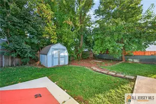 29 Windsor Dr, East Brunswick Township, NJ 08816 - Photo 36