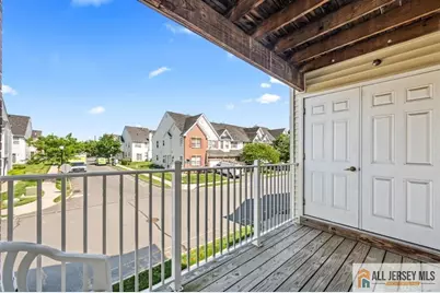726 Cedar Court #726, New Brunswick, NJ 08901 - Photo 2