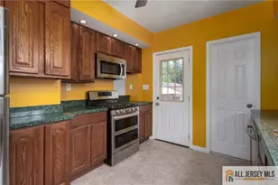 12 Fox Rd, Edison, NJ 08817 - Photo 10