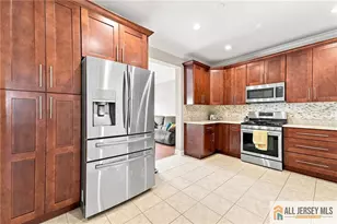 26 E Burgess Dr, Piscataway Township, NJ 08854 - Photo 10