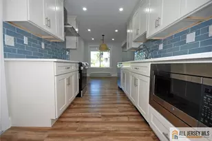 187 Newport Rd, Monroe Township, NJ 08831 - Photo 14