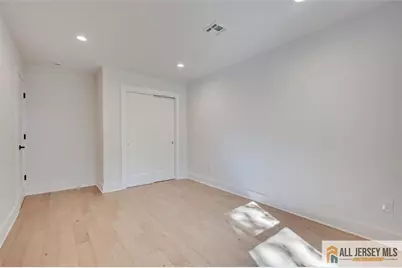 130 Garden Terrace, Edison, NJ 08817 - Photo 32