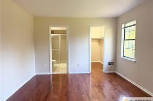 18 Dogwood Dr, Edison, NJ 08820 - Photo 24