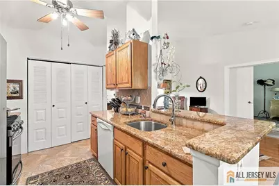 7053 Elm Court, South Brunswick Township, NJ 08852 - Photo 10