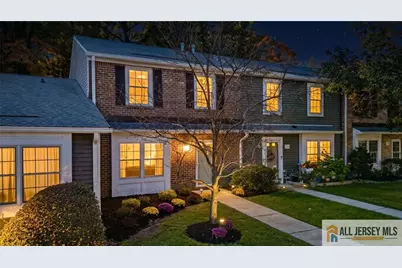 275 Constitution Circle, North Brunswick Township, NJ 08902 - Photo 2