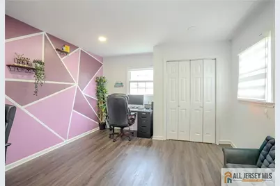 21 Pennington Avenue, Colonia, NJ 07067 - Photo 18