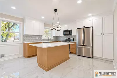 218 Summit Avenue, Fords, NJ 08863 - Photo 14