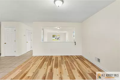 643 Drake Avenue, Middlesex, NJ 08846 - Photo 8