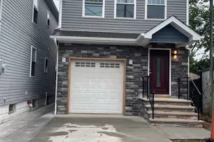 424 Steadman Pl, Perth Amboy, NJ 08861 - Photo 1