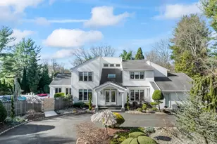 7 Leighton Dr, East Brunswick Township, NJ 08816 - Photo 1