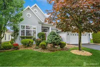 13 Hogan Way, Monroe Township, NJ 08831 - Photo 1