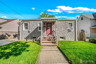 426 Catherine St, South Amboy, NJ 08879 - Photo 1