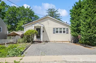 16 Taft Ave, Edison, NJ 08817 - Photo 1