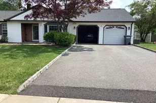 11 Wilkens Dr, Piscataway Township, NJ 08854 - Photo 1