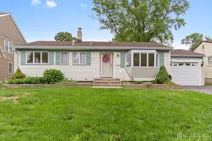 138 Southwood Dr, Old Bridge Township, NJ 08857 - Photo 1