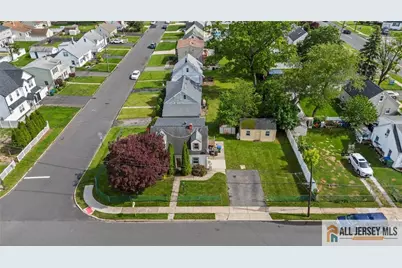 68 Seymour Avenue, Edison, NJ 08817 - Photo 1