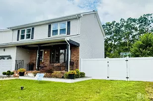 22 Ned Ct, Sewaren, NJ 07077 - Photo 1