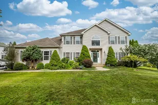 28 Imperial Ct, Monroe Township, NJ 08831 - Photo 1