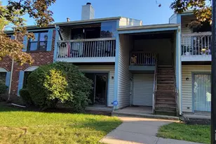 43 Crabapple Ln, Franklin Township, NJ 08823 - Photo 1