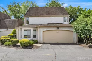 47 Park Gate Dr, Edison, NJ 08820 - Photo 1