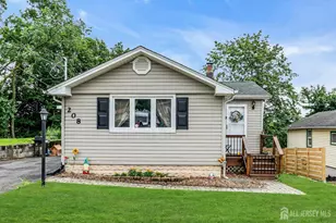 208 Hilltop Blvd, Old Bridge Township, NJ 07735 - Photo 1