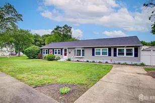 27 Carlton Ave, Monroe Township, NJ 08831 - Photo 1