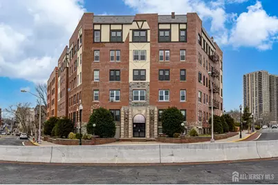 7435 Boulevard East #34, North Bergen, NJ 07047 - Photo 1