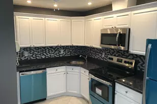 15 Andrew Jackson Ct, Monroe Township, NJ 08831 - Photo 1