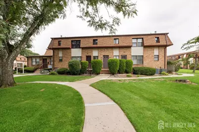 401 N Oaks Boulevard N, North Brunswick Township, NJ 08902 - Photo 1