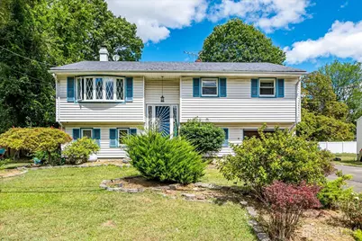 525 Pleasant Avenue, Piscataway Township, NJ 08854 - Photo 1