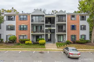 32 Canterbury Ct, Piscataway Township, NJ 08854 - Photo 1