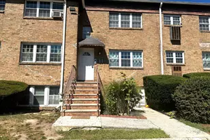 27 College Dr, Edison, NJ 08817 - Photo 1