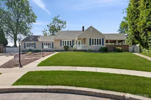 14 Beth Ct, Spotswood, NJ 08884 - Photo 1