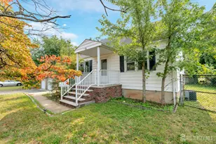 372 Seneca Ave, Middlesex, NJ 08846 - Photo 1
