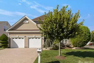 2 Jester Ct, Monroe Township, NJ 08831 - Photo 1