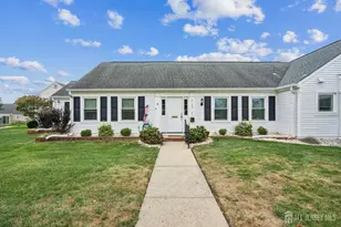 214 Mayflower Way, Monroe Township, NJ 08831 - Photo 1