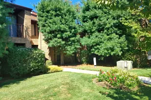 280 Willowbrook Dr, North Brunswick Township, NJ 08902 - Photo 1