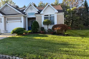 19 Wellington Pl, Monroe Township, NJ 08831 - Photo 1