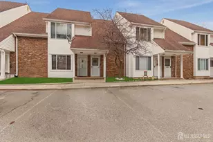 8 Nicholas Ct, Spotswood, NJ 08884 - Photo 1