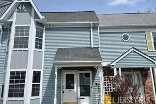 22 Anderson Ct, East Brunswick Township, NJ 08816 - Photo 1