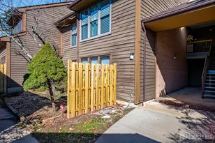 133 Oakmont Ct, Edison, NJ 08820 - Photo 1