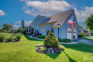 3 George Washington Dr, Monroe Township, NJ 08831 - Photo 1